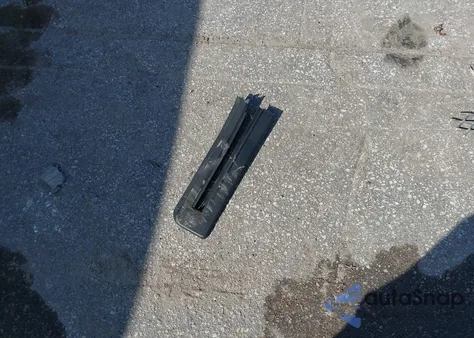 2018 Nissan Pathfinder Sv z USA, uszkodzony, nr VIN 5N1DR2MM1JC607813